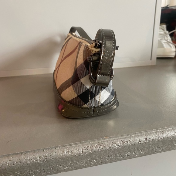 Vintage Burberry Handbag - Picture 6 of 7